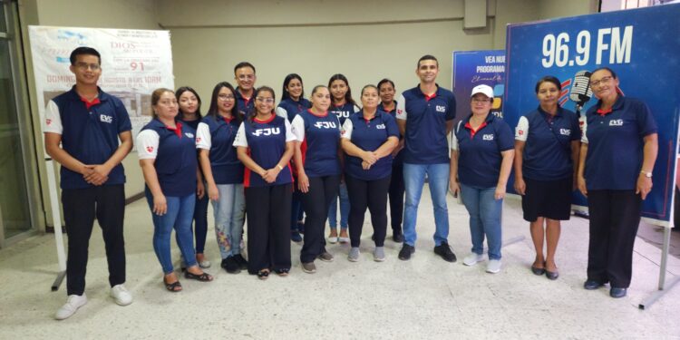 Grupo T-Ayudo, en el hospital Mario Catarino en San Pedro Sula.